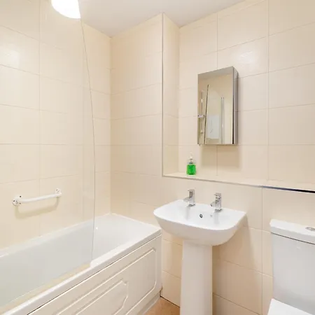 Olivet - Hewetson Court